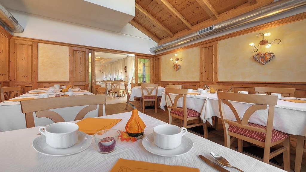 Hotel Garni La Vigna - Adult Friendly San Michele all'Adige Bagian luar foto