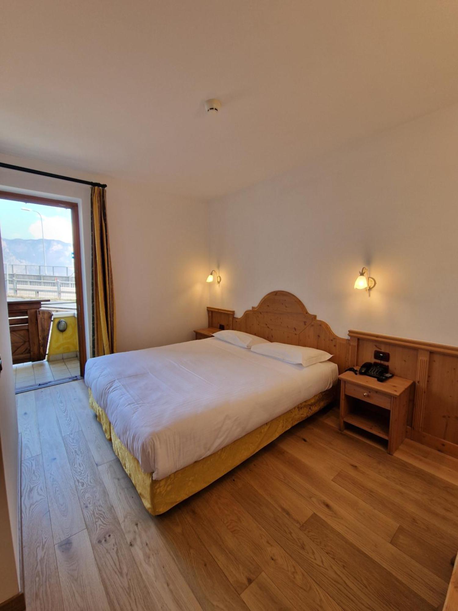Hotel Garni La Vigna - Adult Friendly San Michele all'Adige Bagian luar foto