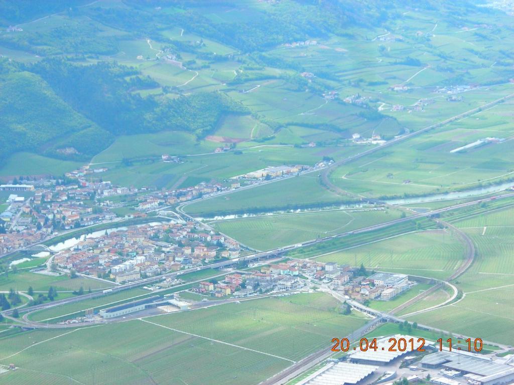 Hotel Garni La Vigna - Adult Friendly San Michele all'Adige Bagian luar foto
