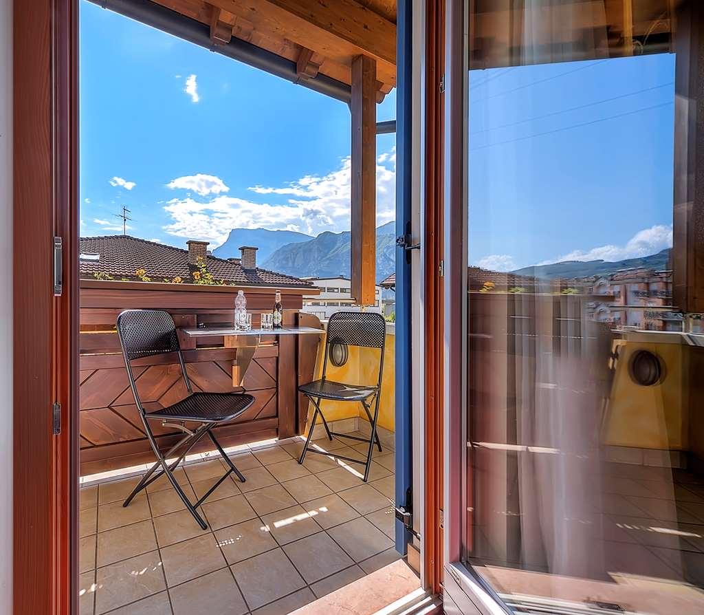 Hotel Garni La Vigna - Adult Friendly San Michele all'Adige Ruang foto